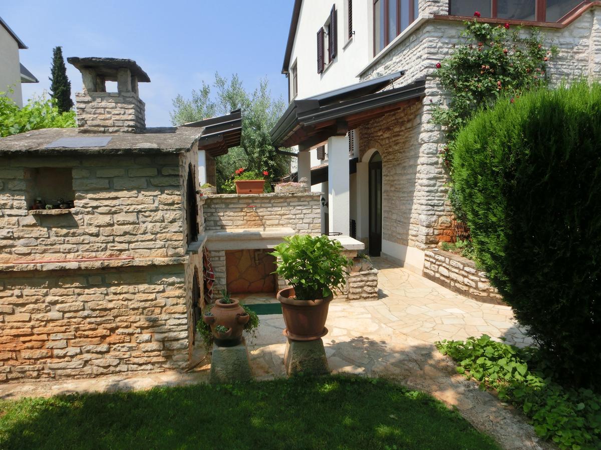 Apartmani Villa Otilija 포레치 외부 사진