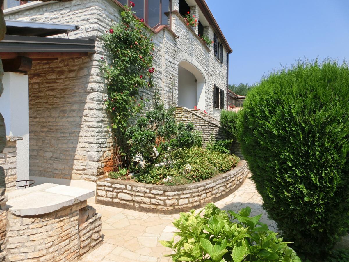 Apartmani Villa Otilija 포레치 외부 사진