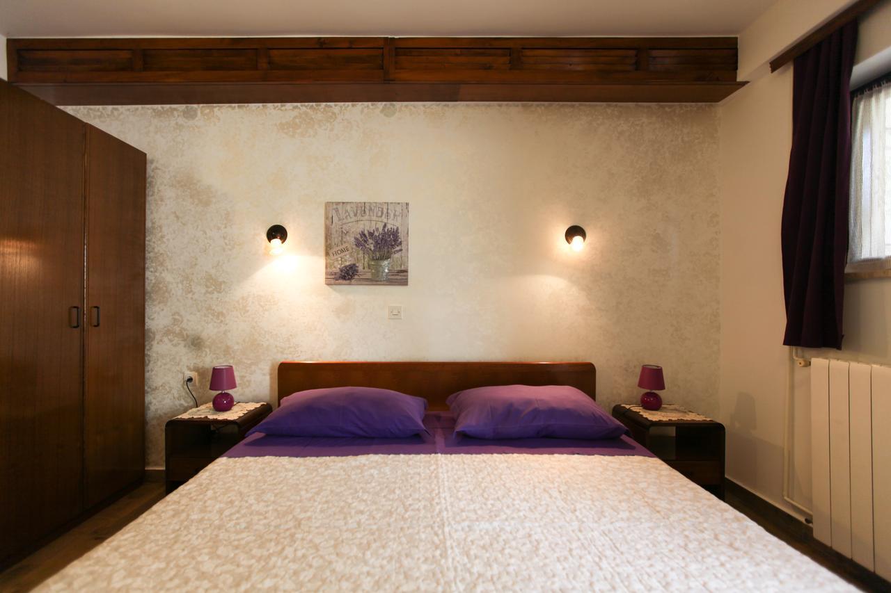 Apartmani Villa Otilija 포레치 외부 사진