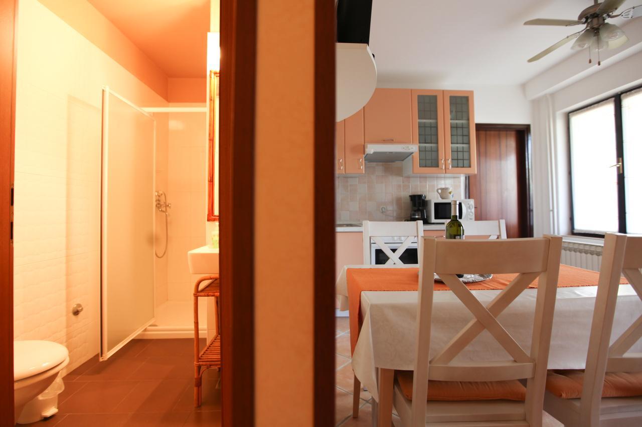 Apartmani Villa Otilija 포레치 외부 사진